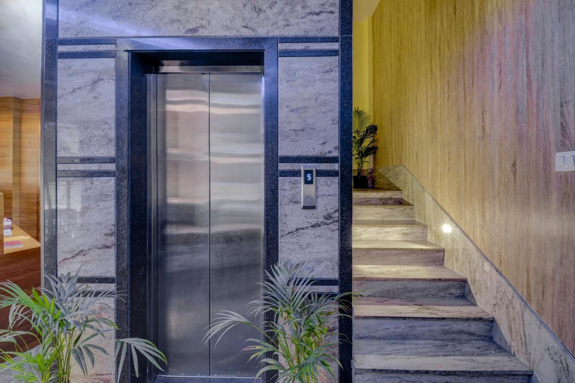 Collection O Karthika Residency Bangalore Exterior foto