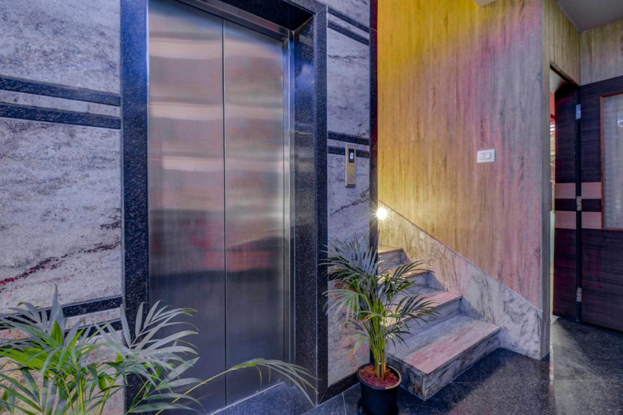 Collection O Karthika Residency Bangalore Exterior foto